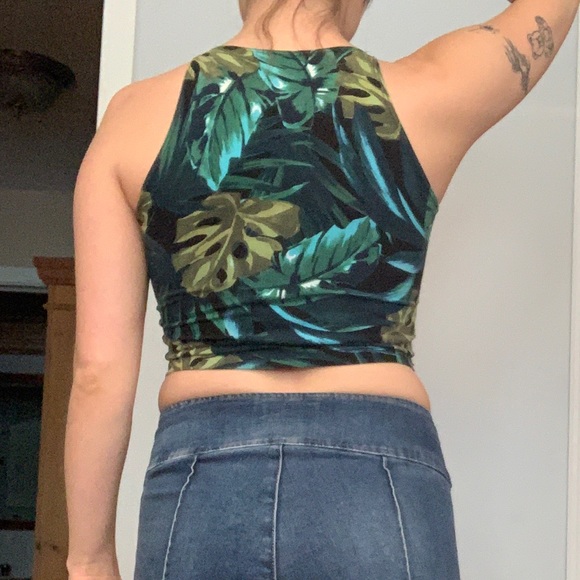 Tropical Crop Top - Picture 5 of 5